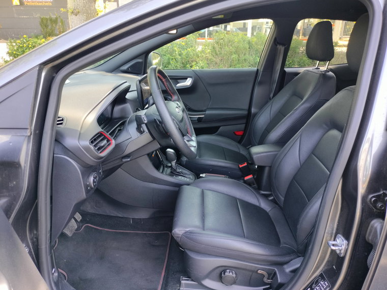 Vehicle Image 20