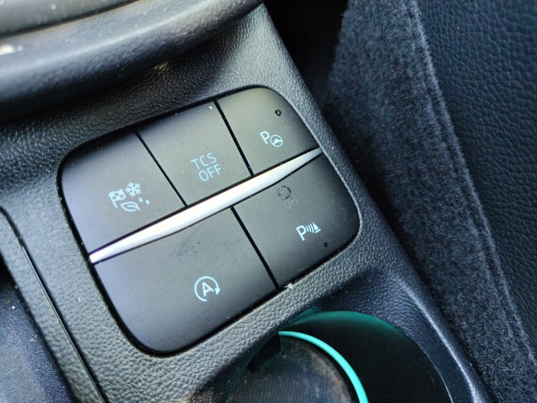 Vehicle Image 35