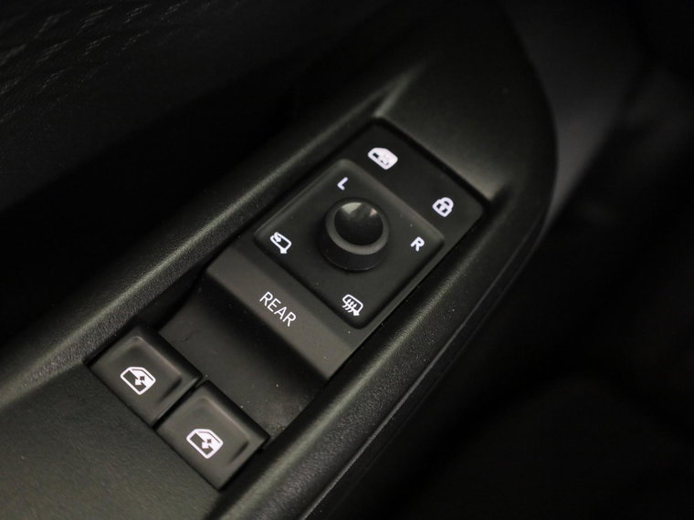 Vehicle Image 27