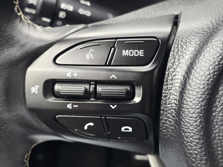 Vehicle Image 27