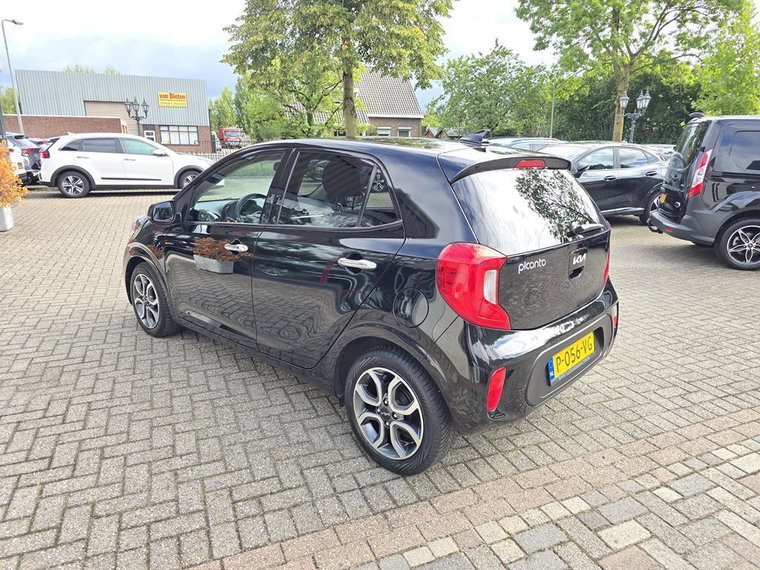 Vehicle Image 40