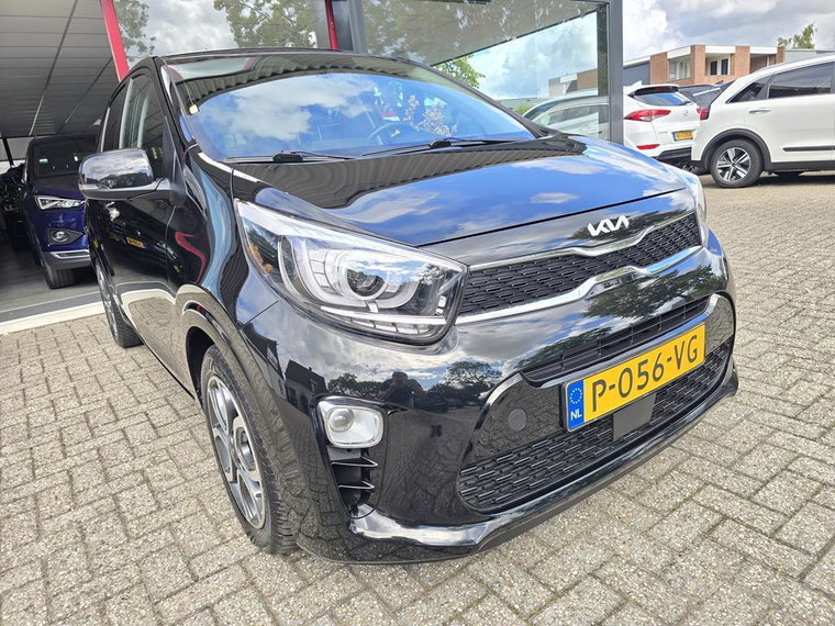 Vehicle Image 42