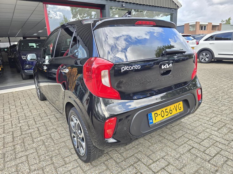 Vehicle Image 43