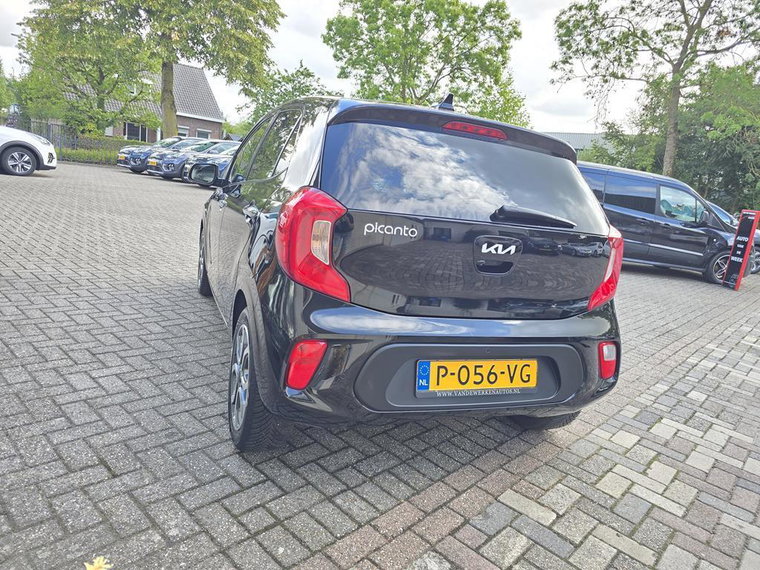 Vehicle Image 48