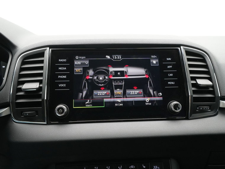 Vehicle Image 25