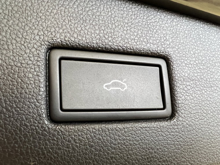 Vehicle Image 39