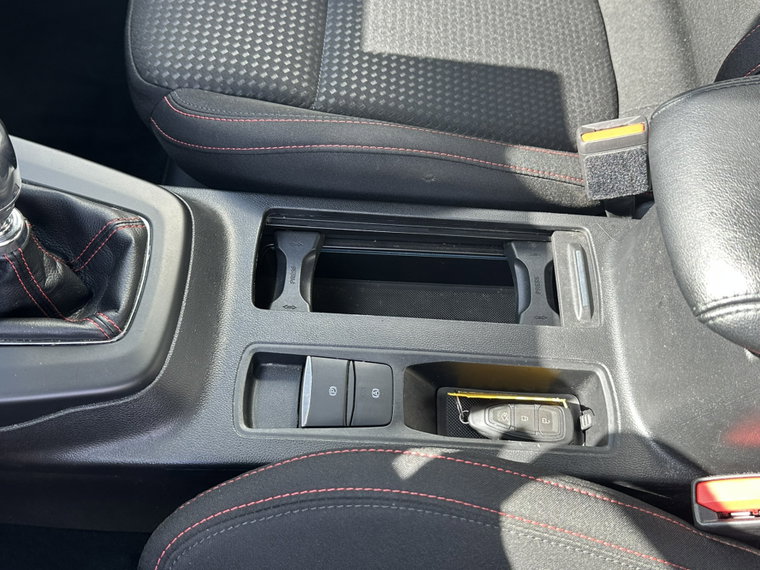 Vehicle Image 26