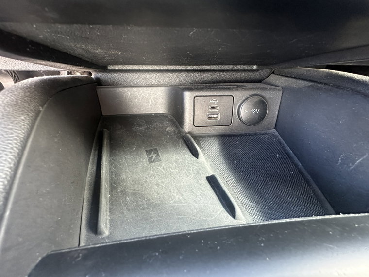 Vehicle Image 28