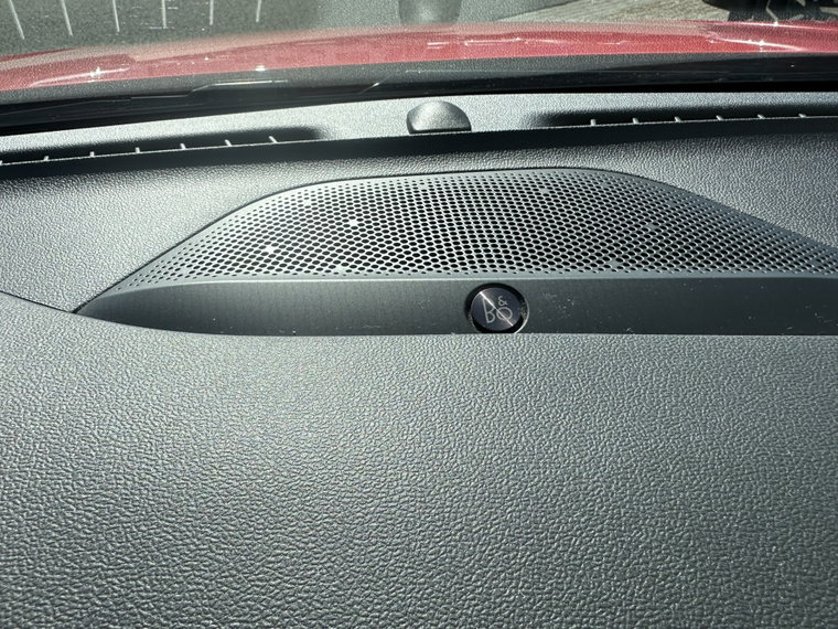 Vehicle Image 29
