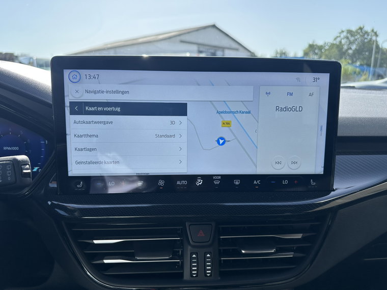 Vehicle Image 39