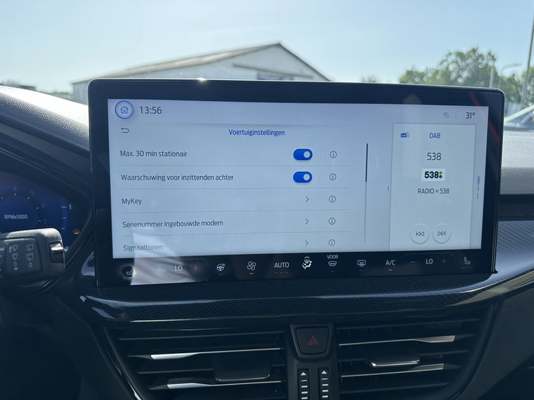 Vehicle Image 60