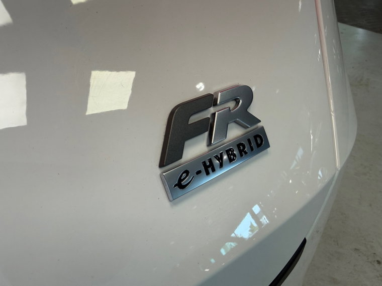Vehicle Image 32