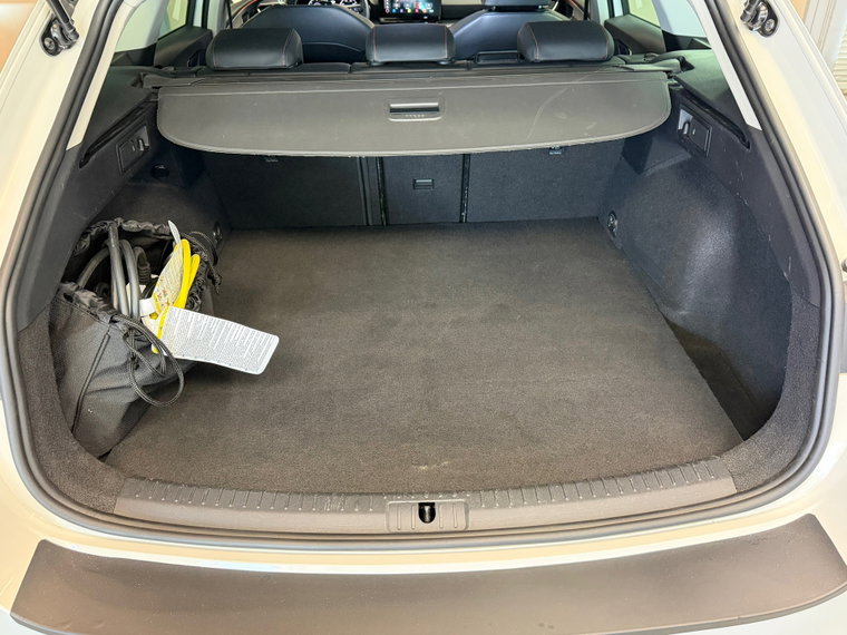 Vehicle Image 37