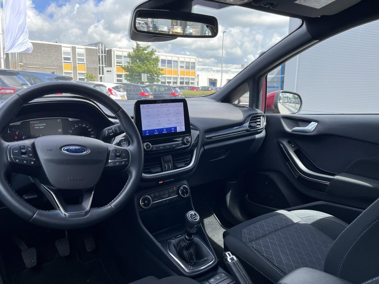 Vehicle Image 11