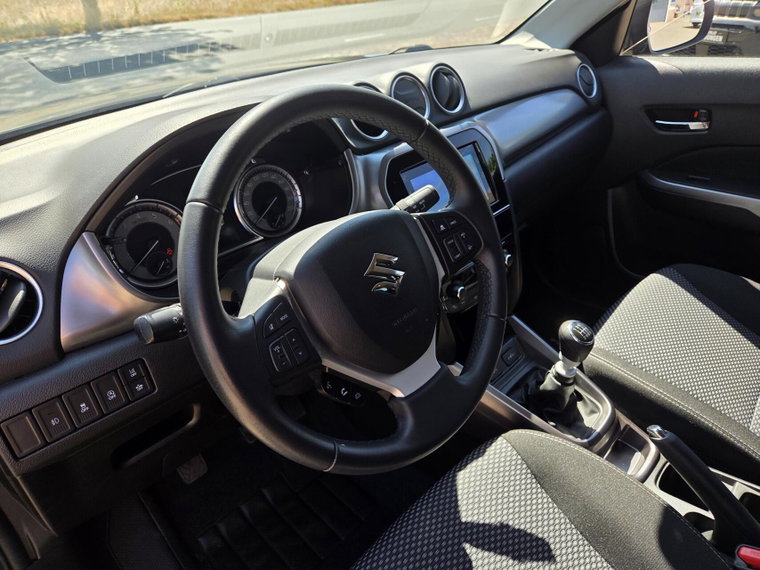 Vehicle Image 17