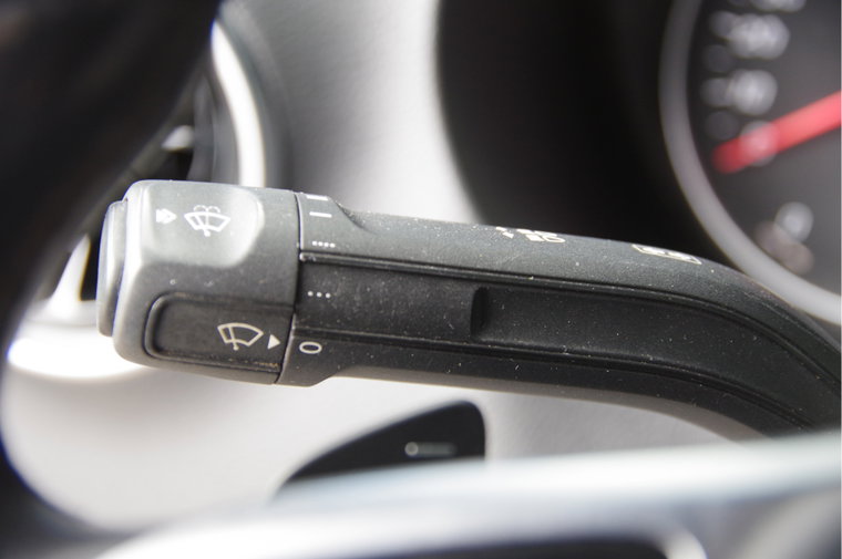 Vehicle Image 26