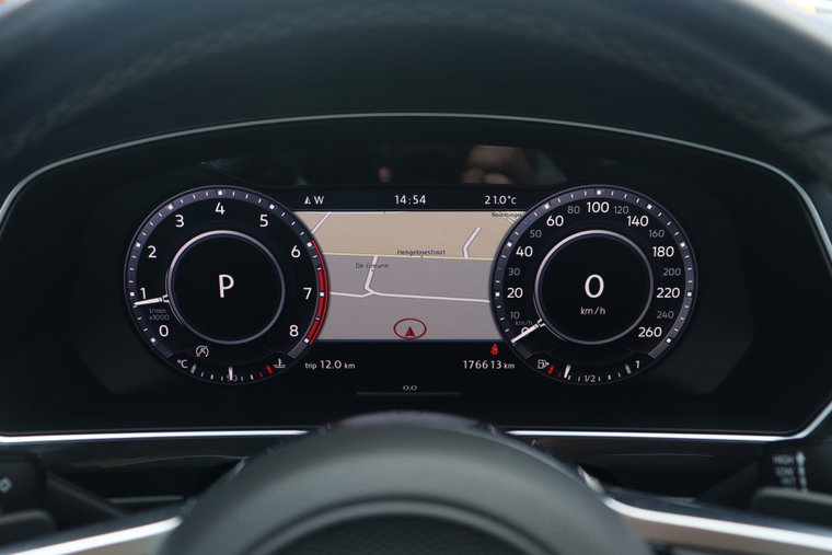 Vehicle Image 25