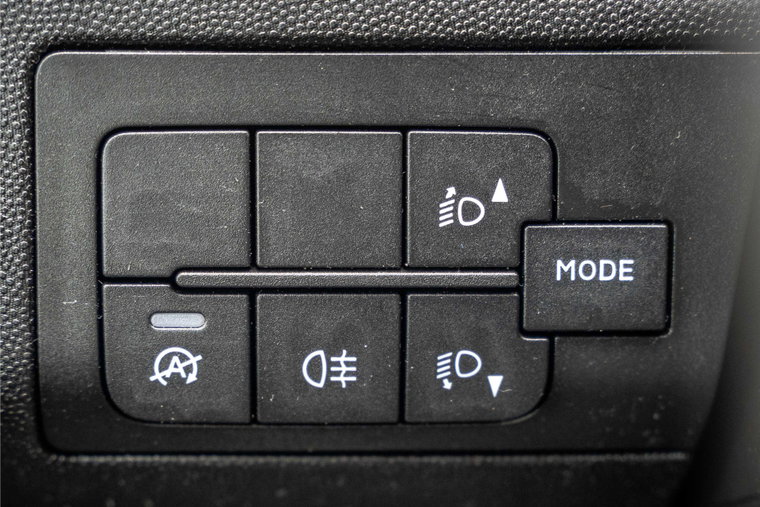 Vehicle Image 24