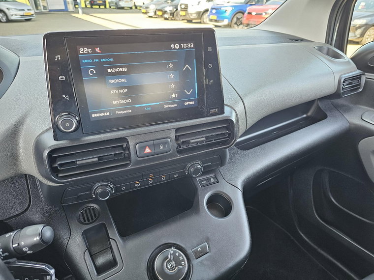 Vehicle Image 20