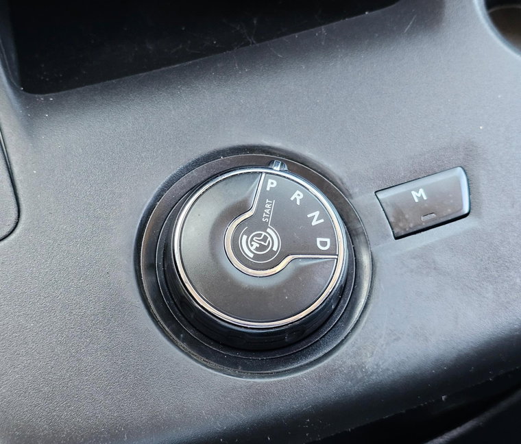 Vehicle Image 23