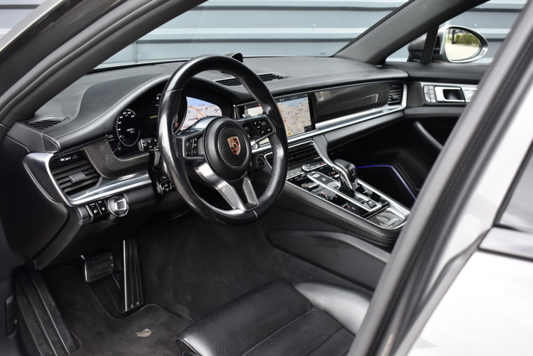 Vehicle Image 18