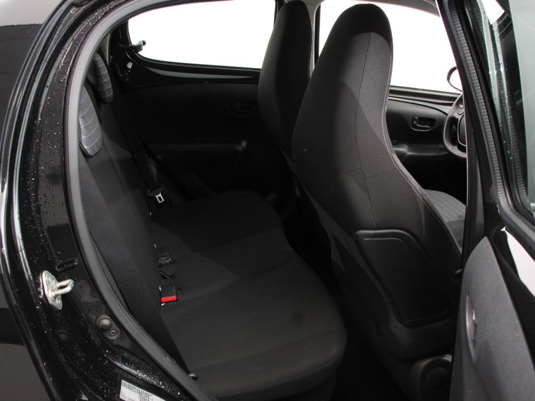 Vehicle Image 31