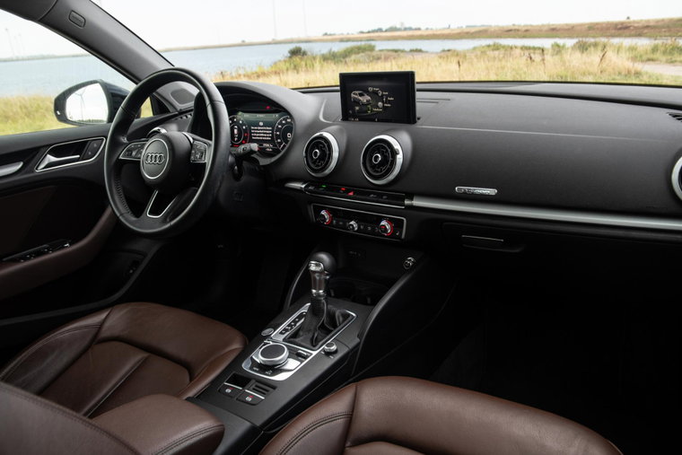 Vehicle Image 45