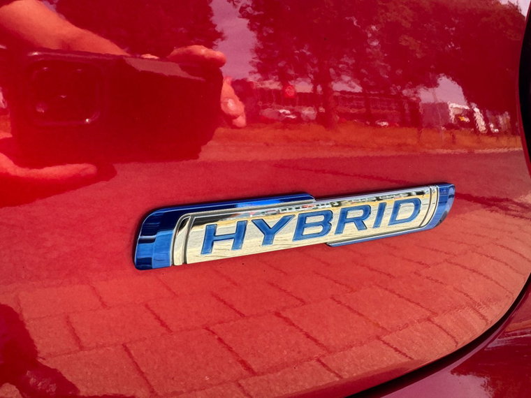 Vehicle Image 12