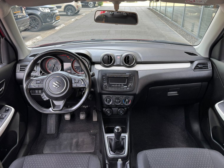 Vehicle Image 16