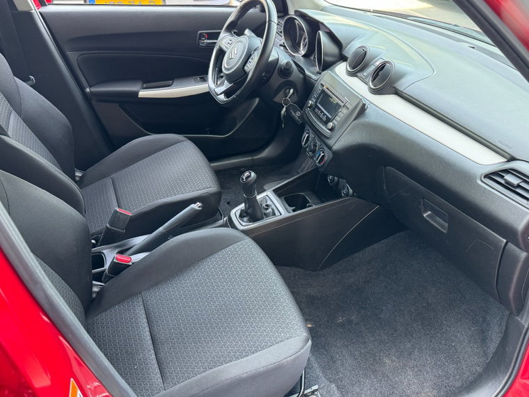 Vehicle Image 19