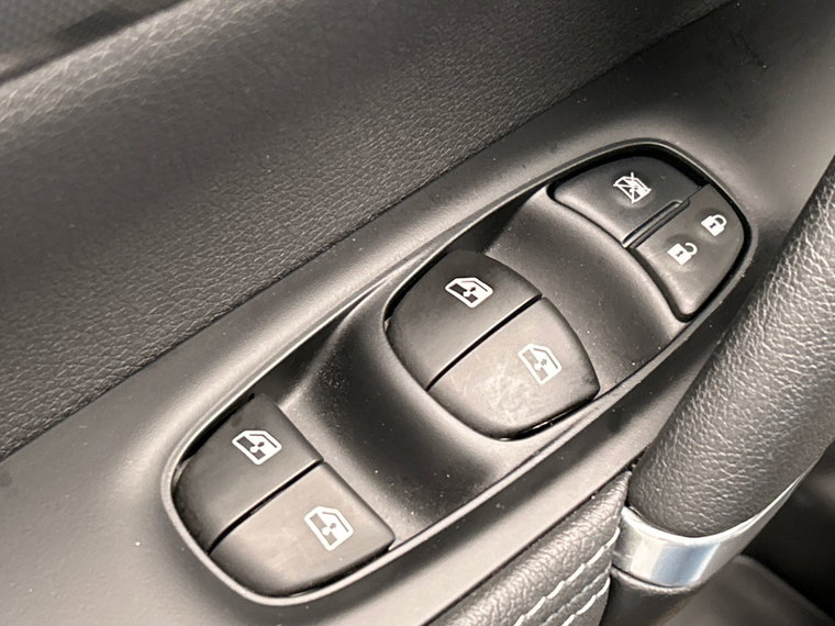 Vehicle Image 38