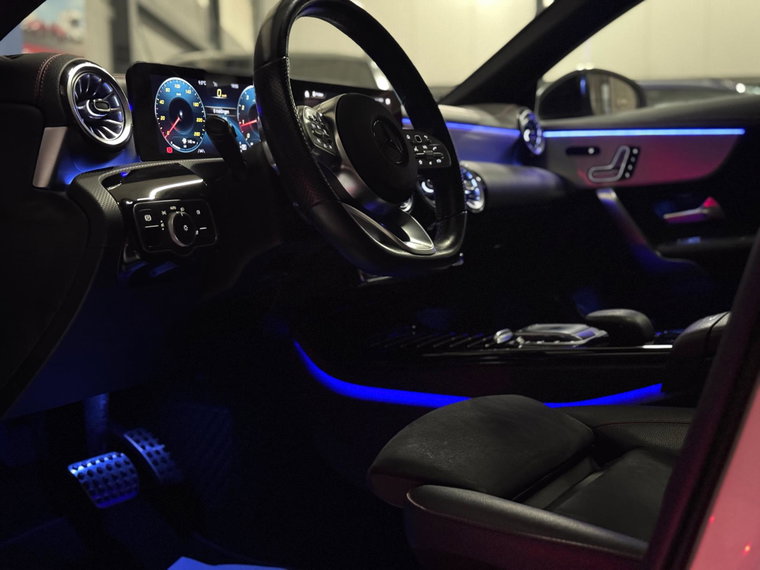 Vehicle Image 30