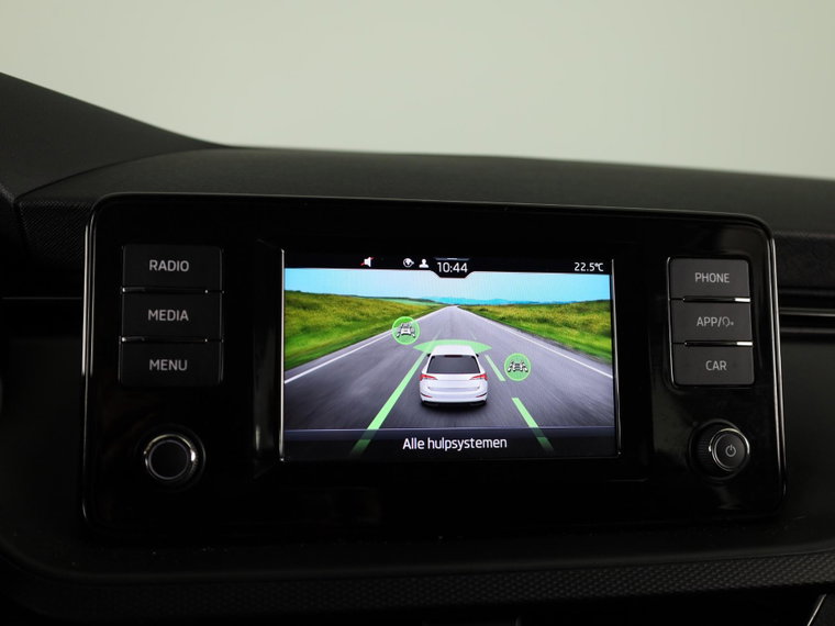 Vehicle Image 11