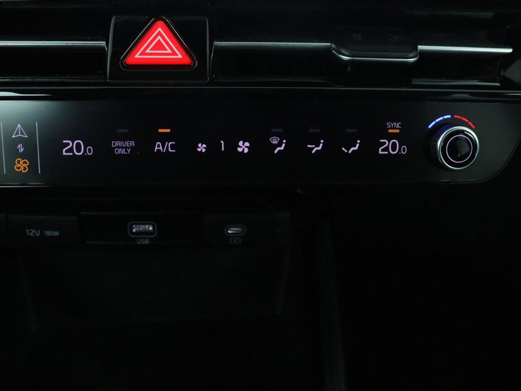 Vehicle Image 27
