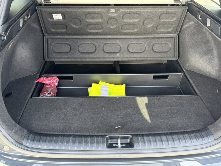 Vehicle Image 35