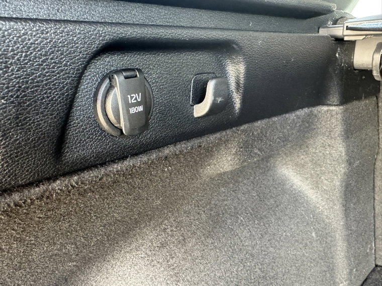 Vehicle Image 37