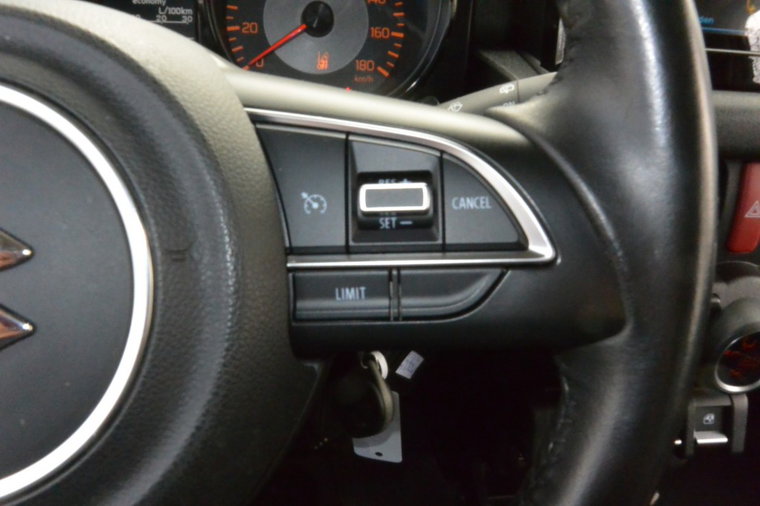 Vehicle Image 18