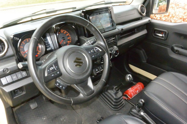 Vehicle Image 19