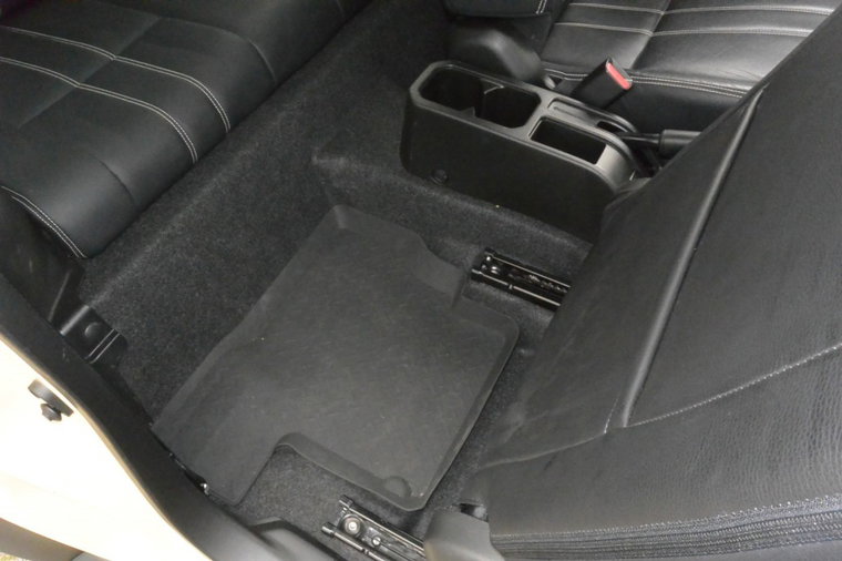 Vehicle Image 23
