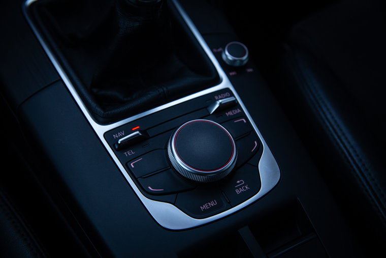 Vehicle Image 22