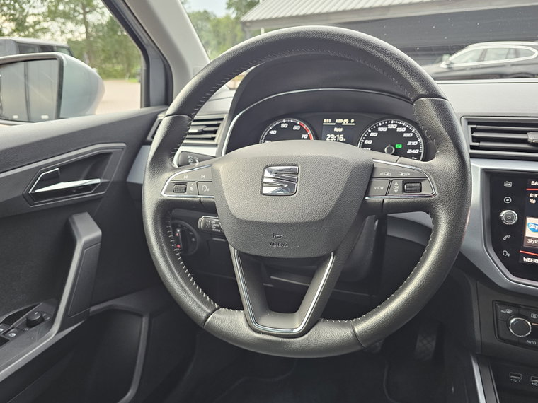 Vehicle Image 21