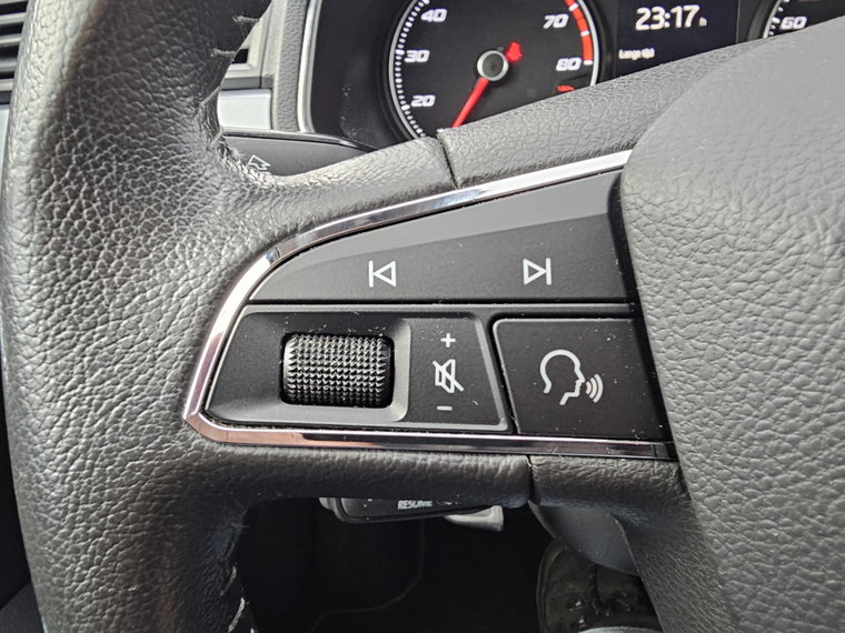 Vehicle Image 26
