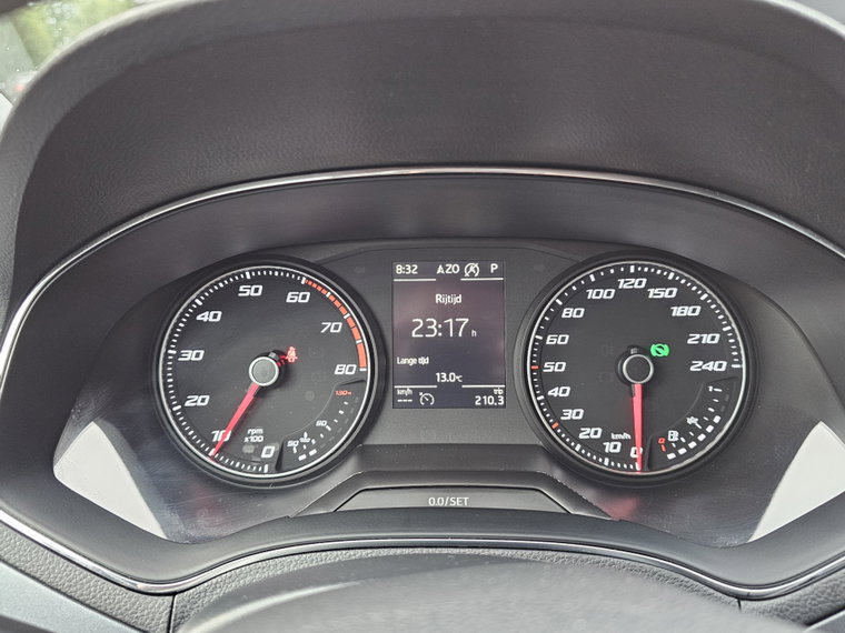 Vehicle Image 28