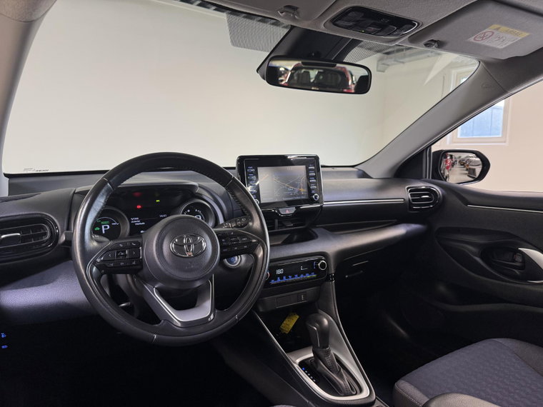 Vehicle Image 11