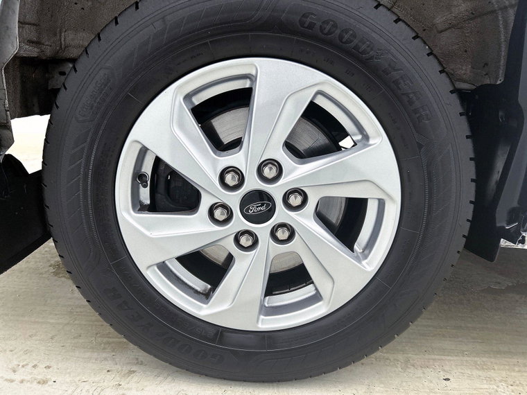Vehicle Image 33