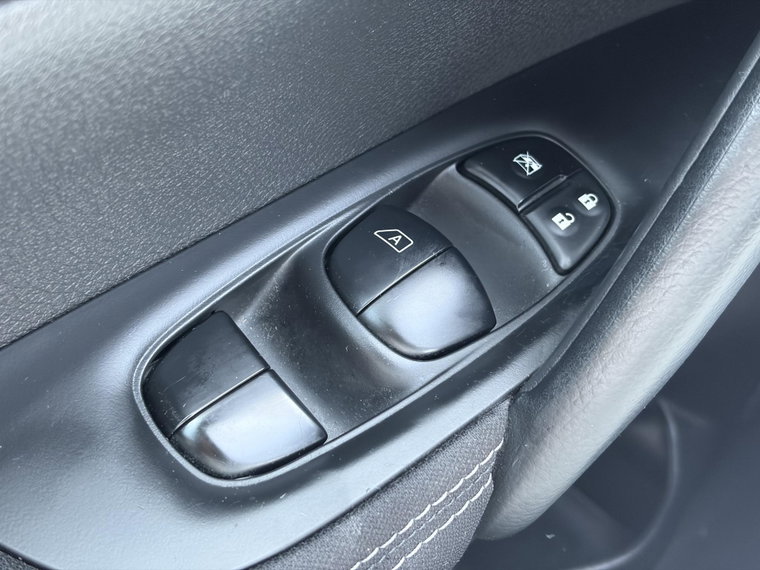 Vehicle Image 26