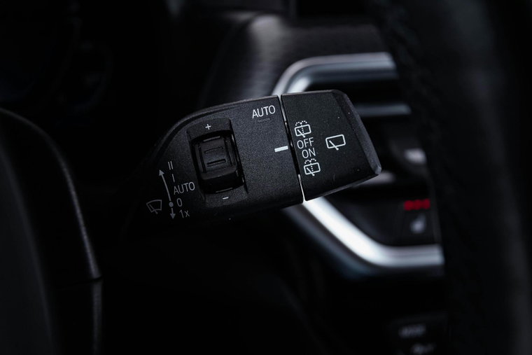 Vehicle Image 40
