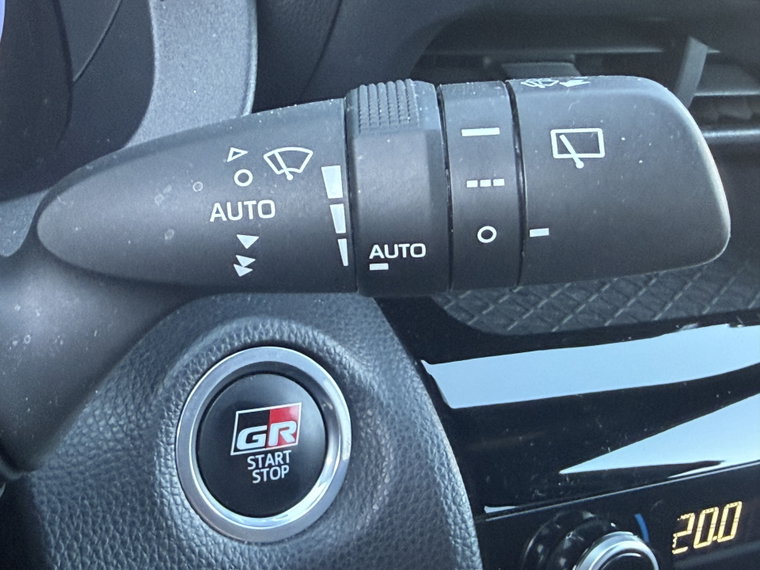 Vehicle Image 37