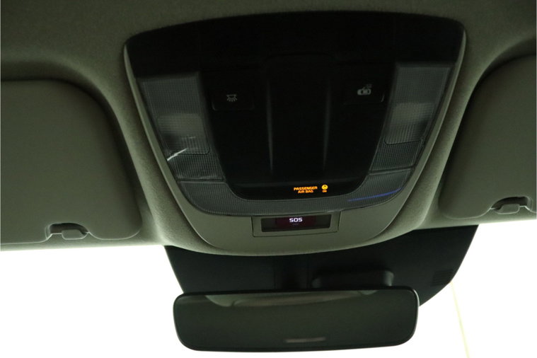 Vehicle Image 38