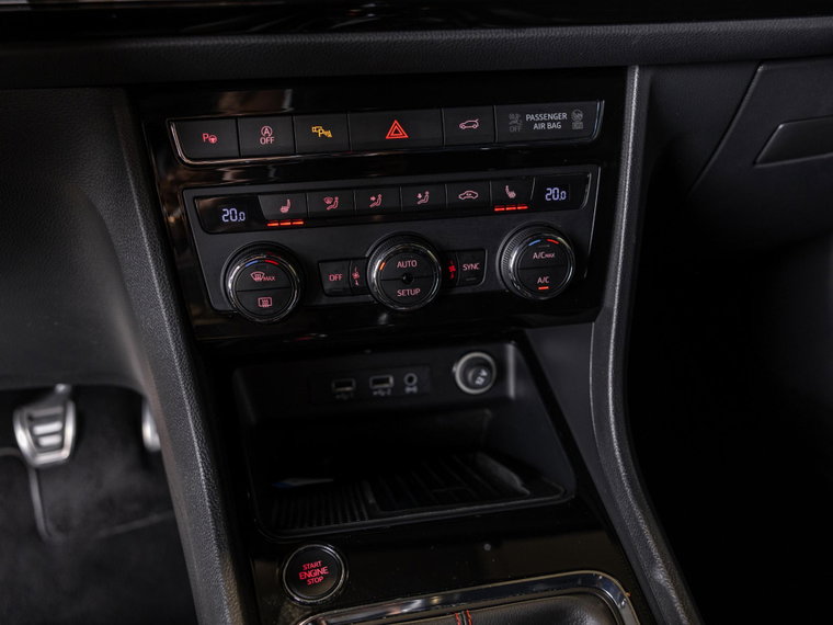 Vehicle Image 37